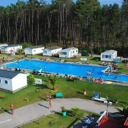 Vakantiehuis Charming House In Burinhosa, Pataias With Shared Pool