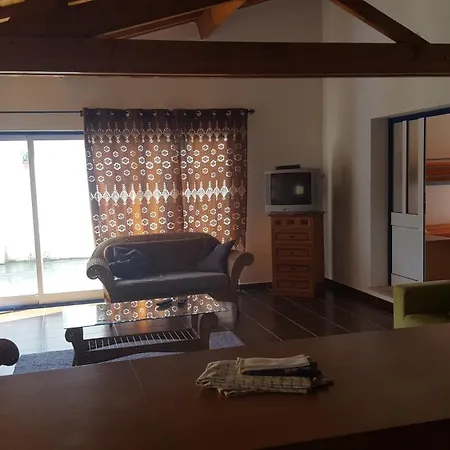 Charming House In Burinhosa, Pataias With Shared Pool *