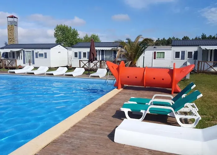 Tatil Evi Charming House In Burinhosa, Pataias With Shared Pool Burinhosa