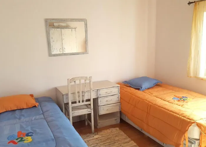 Charming House In Burinhosa, Pataias With Shared Pool * Burinhosa